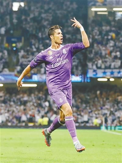 人瞩目的比 人瞩目的比